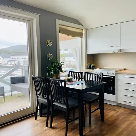 Holiday home Northcape Nature Rorbuer - 2 - Balcony South Gjesvaer